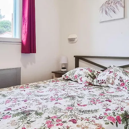 1 Bedroom Stunning In Dolus-doleron Feriehus Dolus d'Oléron
